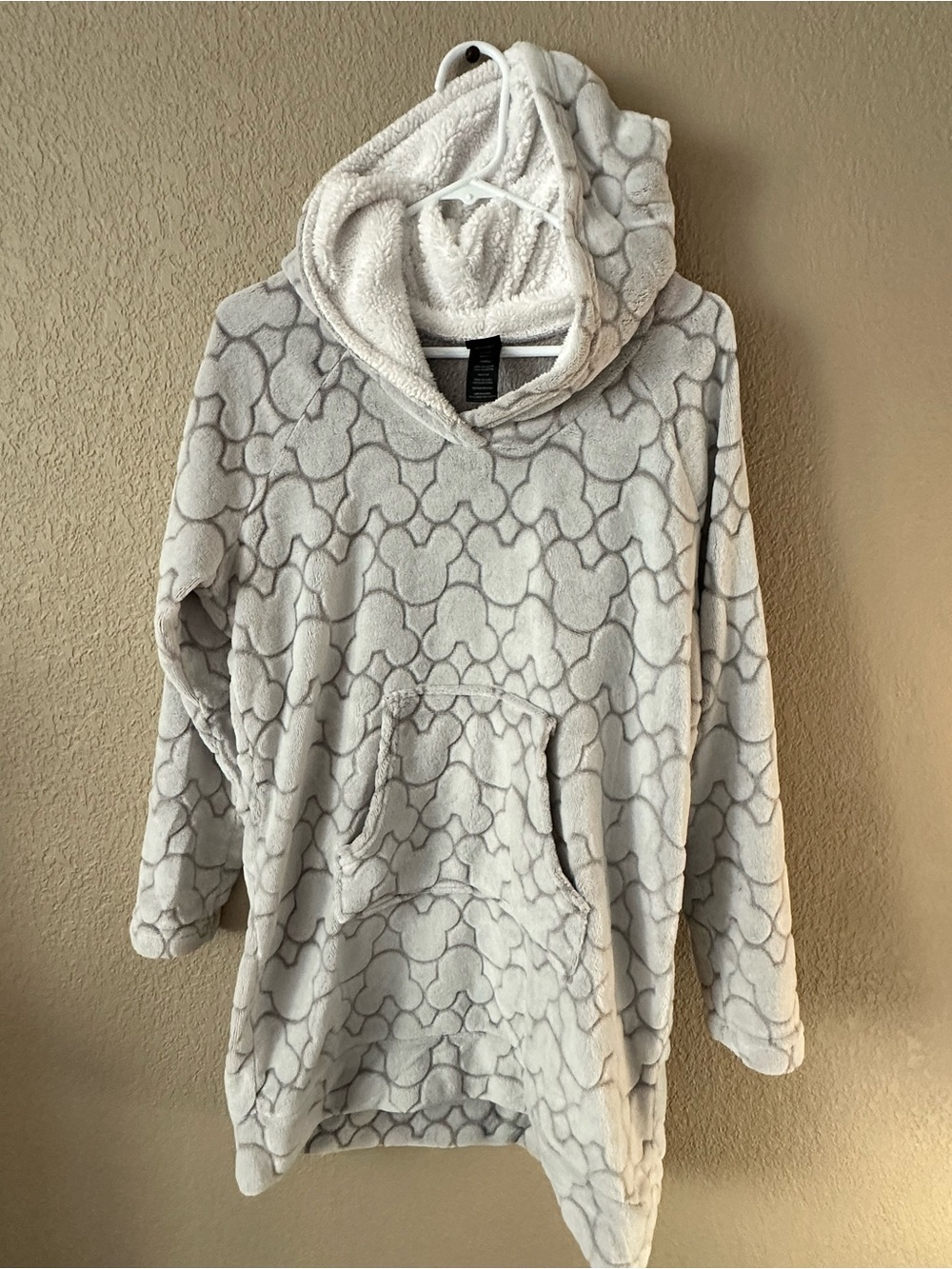 Disney Mickey Mouse Gray Faux Fur Cozy Lounger Hoodie Blanket M